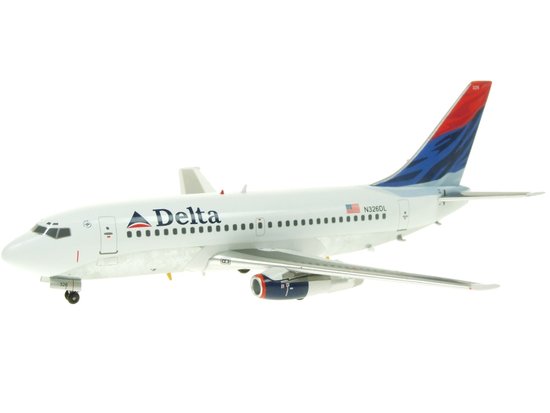 Lietadlo Boeing  737-200 Delta Airlines POLISHED