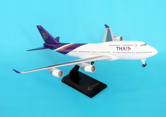 Aircraft Boeing B747-400 Thai International