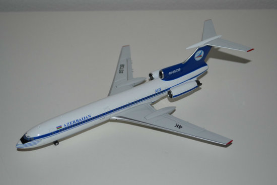 Das Flugzeug Tupolew TU-154M Aserbaidschan