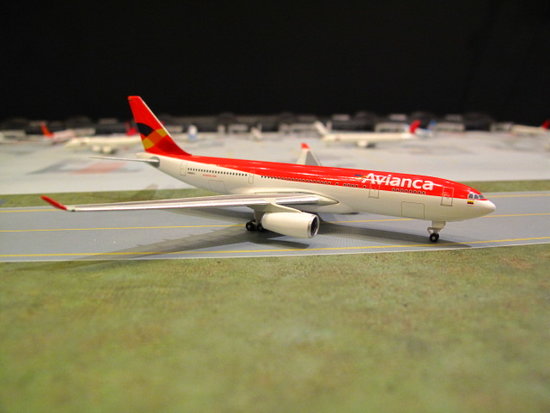 Das Flugzeug A330-200 Avianca Grenze.