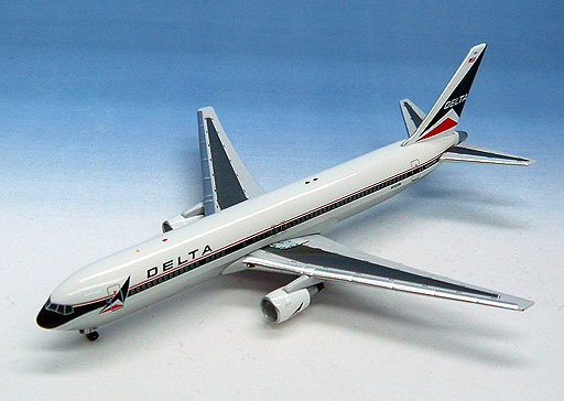 Boeing B767-332 Delta Air Lines Widge
