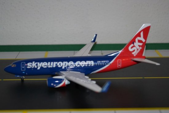 Boeing B737-700 SkyEurope
