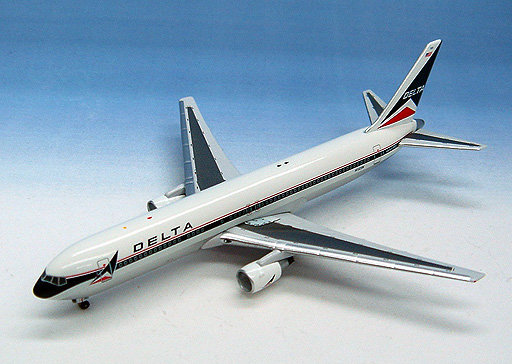 Aicraft B767-332 Delta Air Lines Widge