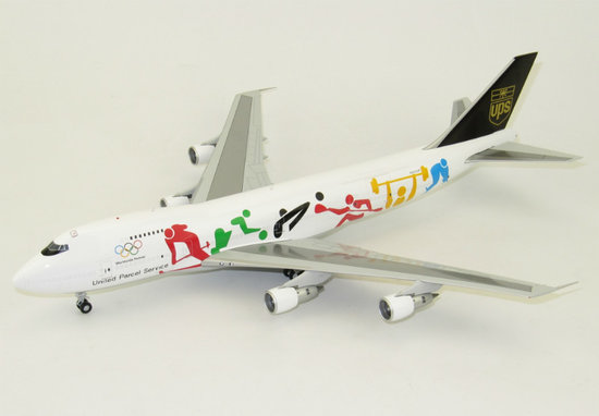 Boeing B747-200SF UPS "Olympic" with stand