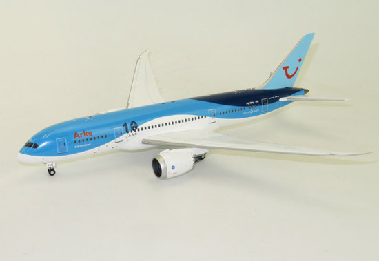 Boeing B787-8 Arke " 10 & quot JAAR; mit Standfuß