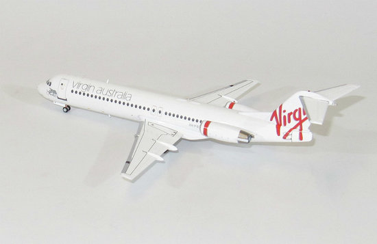 Fokker 100 Virgin Australia Stand