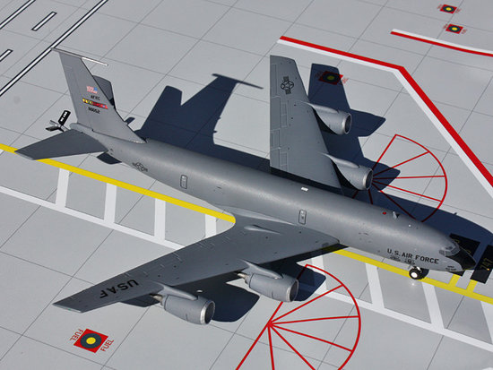Flugzeug Air Force KC-135R März AFB 80052