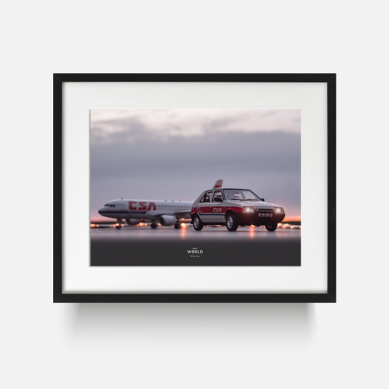 Obraz v ráme ŠKODA Favorit a Airbus A320-214 ČSA