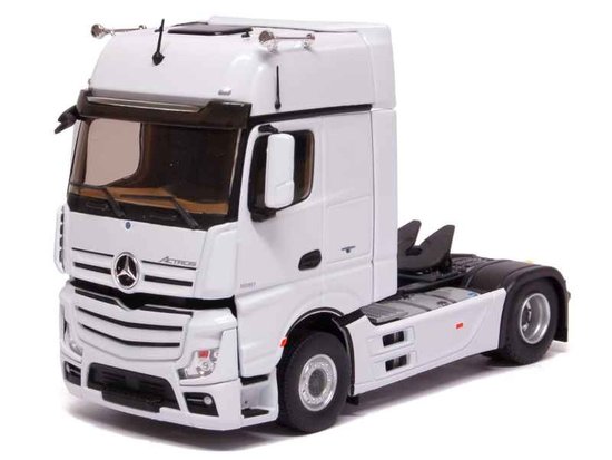 Mercedes Actros MP4 Gigaspace - biela farba
