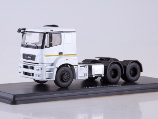 KAMAZ-65206 Sattelzugmaschine weiß