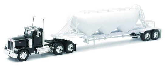 Peterbilt 379 mit Auflieger Zement