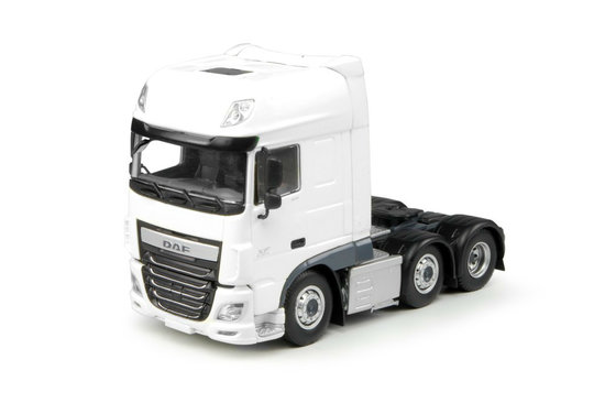 Kamion DAF XF 106 SSC 6X2 rigid tractor