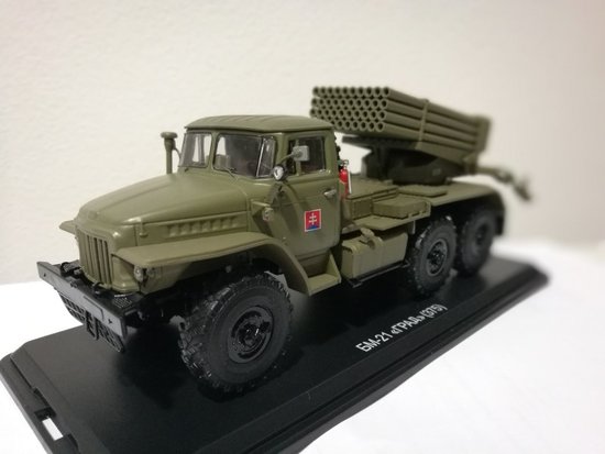 MLRS BM-21 GRAD (Ural-375) SR Armee