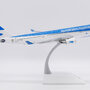 jc-wings-xx20367-airbus-a330-200-aerolineas-argentinas-lv-ghq-x74-207805_5