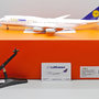 jc-wings-ew2748005-boeing-747-8-lufthansa-5-starhansa-d-abym-x16-197854_10