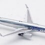 inflight-200-if752aa0832p-boeing-757-223-oneworld-american-airlines-n174aa--polished-xb0-200278_3