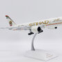 jc-wings-xx20318-boeing-777-200lr-etihad-airways-2015-formula-1-a6-lrd-x2f-217739_11