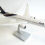 hogan-hg12158gr-boeing-787-10-dreamliner-thai-xb1-204909_1