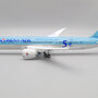 jc-wings-ew2789011a-boeing-787-9-dreamliner-korean-air-beyond-50-years-of-excellence-hl8082-flaps-down-mind-small-paint-issue-and-one-antenna-missing-xb1-200022_1