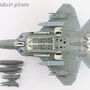 hobbymaster-ha2811c-f22-raptor-usaf-91-001-spirit-of-america-raptor-01-underwing-weapons-2-x-agm-158--8-x-aim-120-2-x-fuel-tanks-x97-200311_3