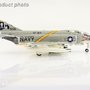 hobbymaster-ha19048-mcdonnell-douglas-f-4b-phantom-ii--us-navy-151506-vf-84-jolly-rogers-uss-independence-1984-xfb-193409_3