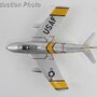hobbymaster-ha4328-north-american-f-86e-sabre-george-davis-51-2752-4th-fig-334th-fis-usaf-1952-unconfirmed-scheme-xd9-210696_2