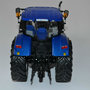 TraktorNHROS30140513