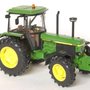 Traktor-john-deere-3350-9