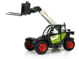 Claas Scorpion 6030 with Fork