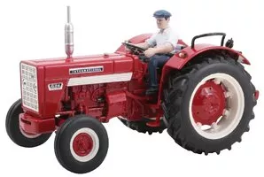 IH 624 with driver