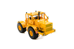 Kirovets K700 s figúrkami