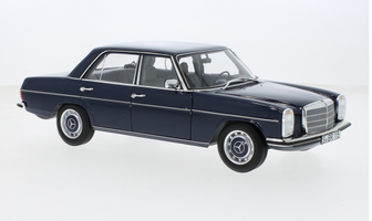  Mercedes 200 (W114)