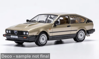 Alfa Romeo GTV 6,béžová, 1982