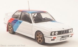 BMW M3 E30 Biela
