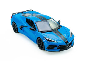 Chevrolet Corvette Stingray (C8), modrá, 2020