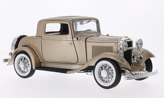 Ford 3-window coupe, beige metallic, 1932