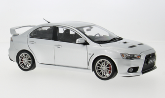 Mitsubishi Lancer Evolution X, silver