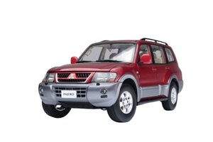 Mitsubishi Pajero V73 red