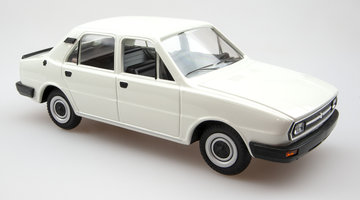 Skoda 120 white RETRO Kaden