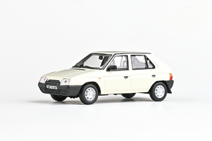 Škoda Favorit 136L (1988) - Snehobiela