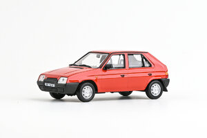 Skoda Favorit 136L (1988) Korallenrot