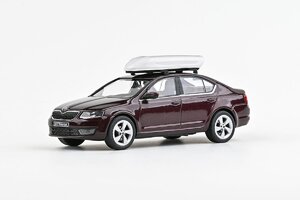 Škoda Octavia III (2012) Rosso Brunello Metalíza