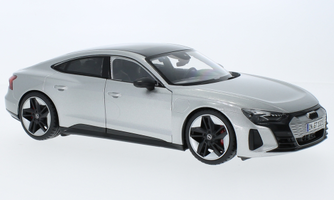 Audi RS e-tron GT, strieborná, 2022