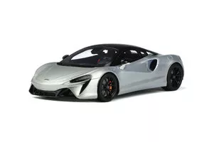 McLAREN ARTURA 2021