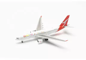  Airbus A330-200 Qantas "Pride is in the Air"