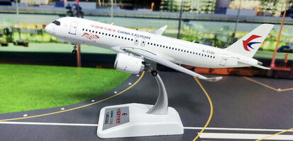 Comac C919-100STD China Eastern Airlines "Shining Chinese Red"