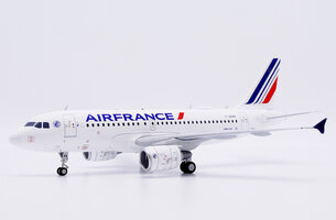 Airbus A319 Air France "Large Titles"