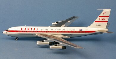 Boeing 707-138 Qantas