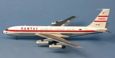 Boeing 707-138 Qantas