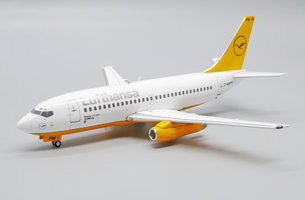Boeing 737-200 Lufthansa "Experimental Color Scheme"
